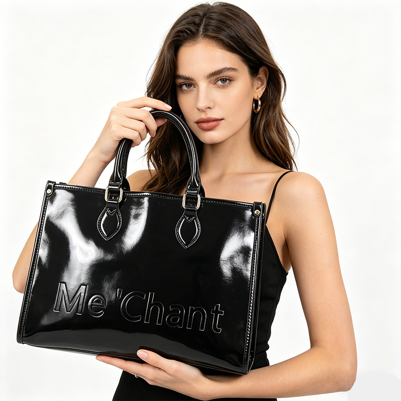 Женская черная глянцевая сумка – обзор и цена Top Handle Structured