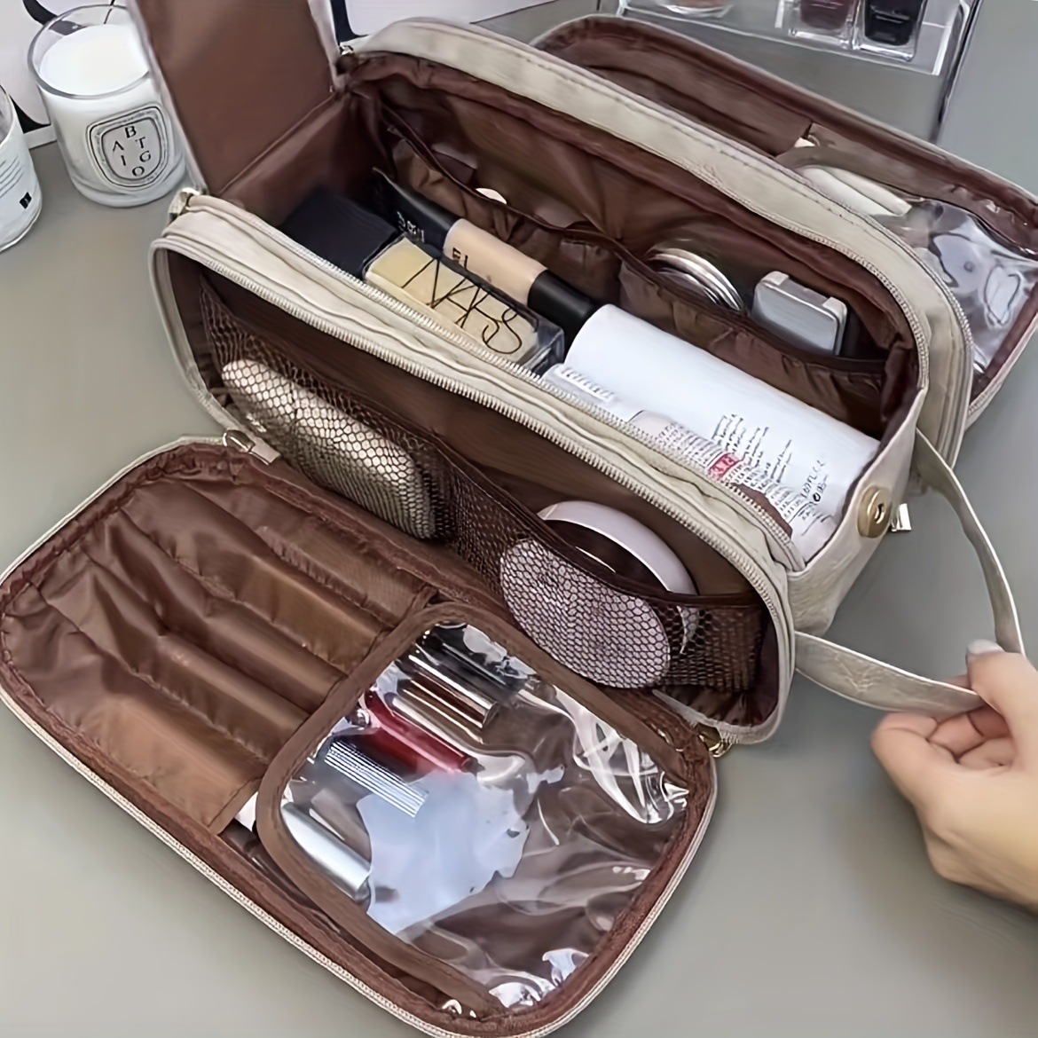 Новая многофункциональная косм – обзор и цена Women Bags Goyard