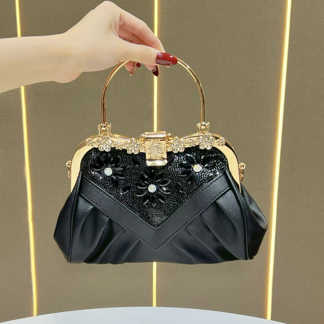 Сумка-мессенджер женская, унив – обзор и цена Women Handheld Bags