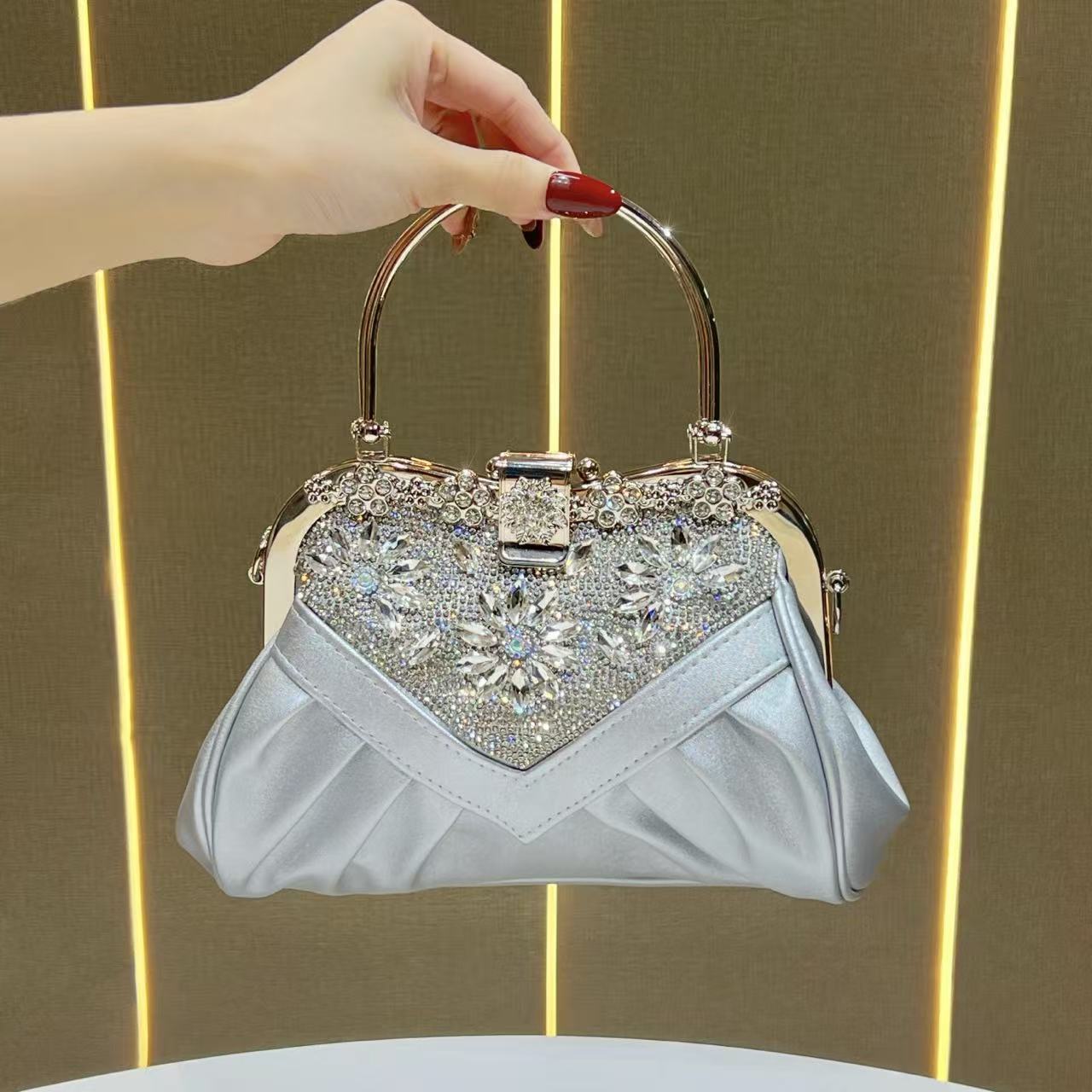Сумка-мессенджер женская, унив – обзор и цена Women Handheld Bags